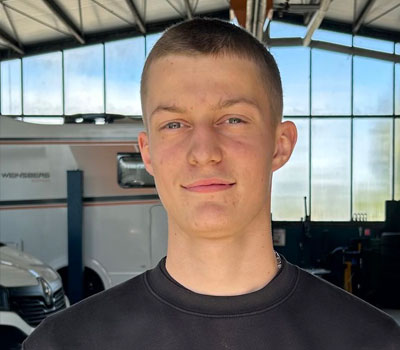 Azubi Nikolas Astalus